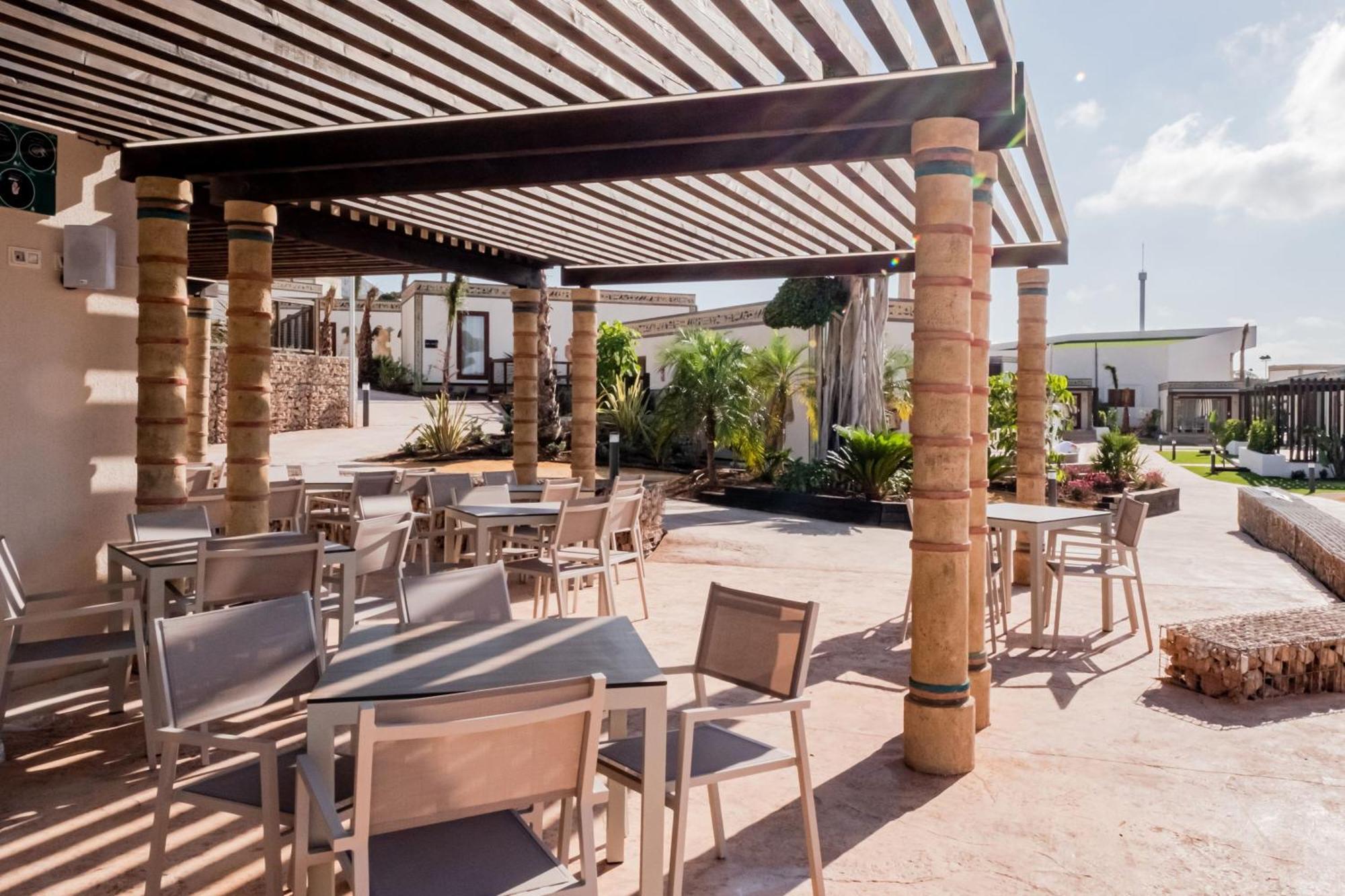 Four Points By Sheraton Costa Blanca Villas Benidorm Exterior photo
