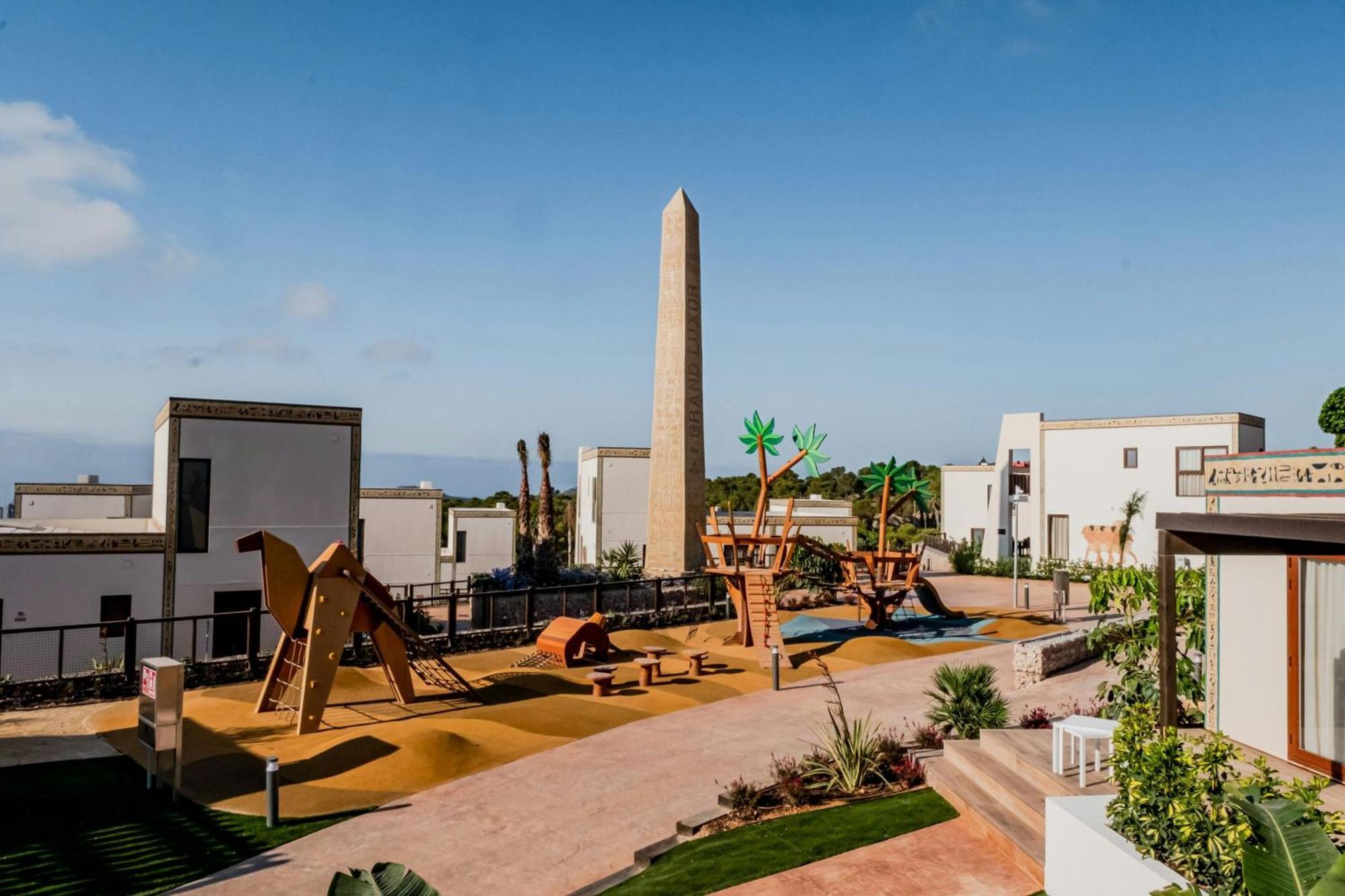Four Points By Sheraton Costa Blanca Villas Benidorm Exterior photo